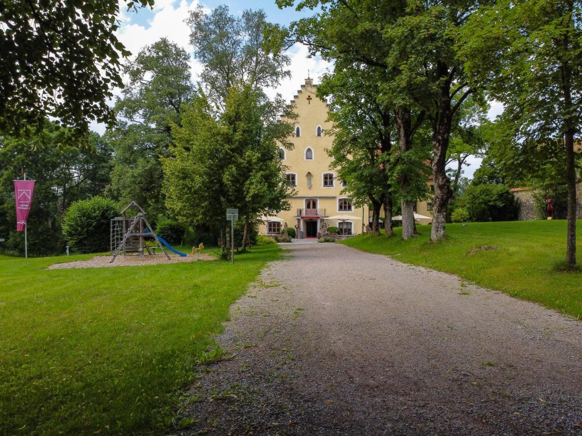 Schloss Zu Hopferau Bagian luar foto
