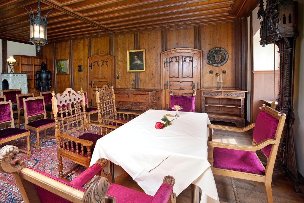 Schloss Zu Hopferau Bagian luar foto