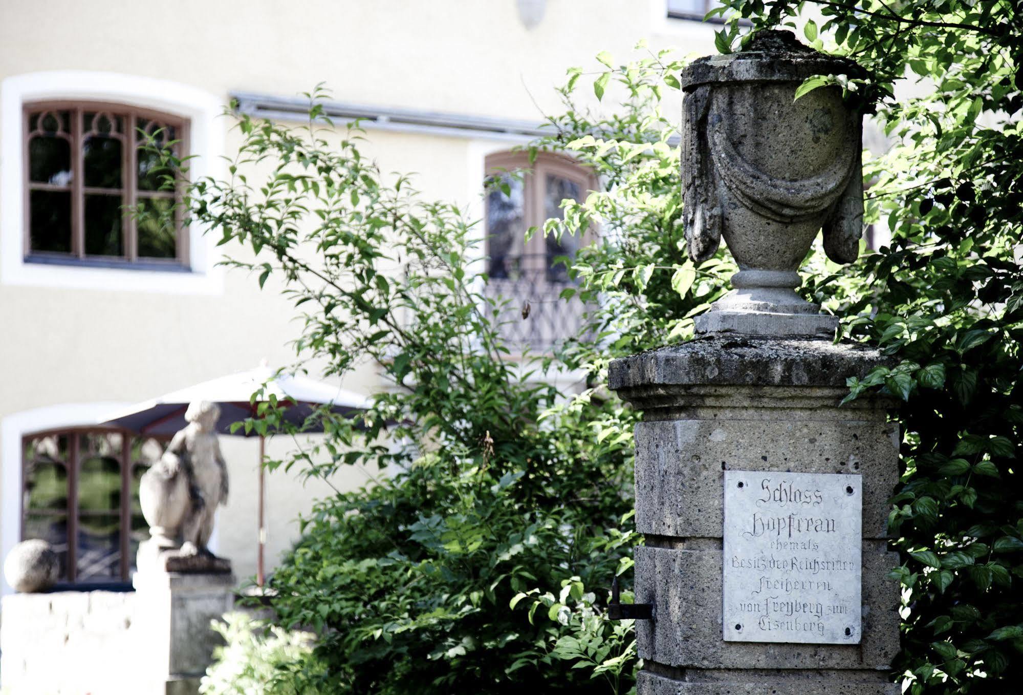 Schloss Zu Hopferau Bagian luar foto